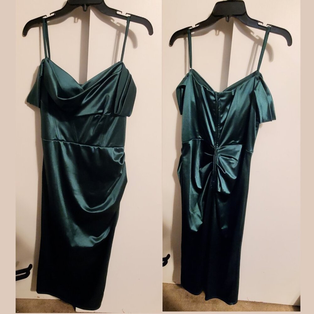 Junior Green Off the Shoulder Slit Dress